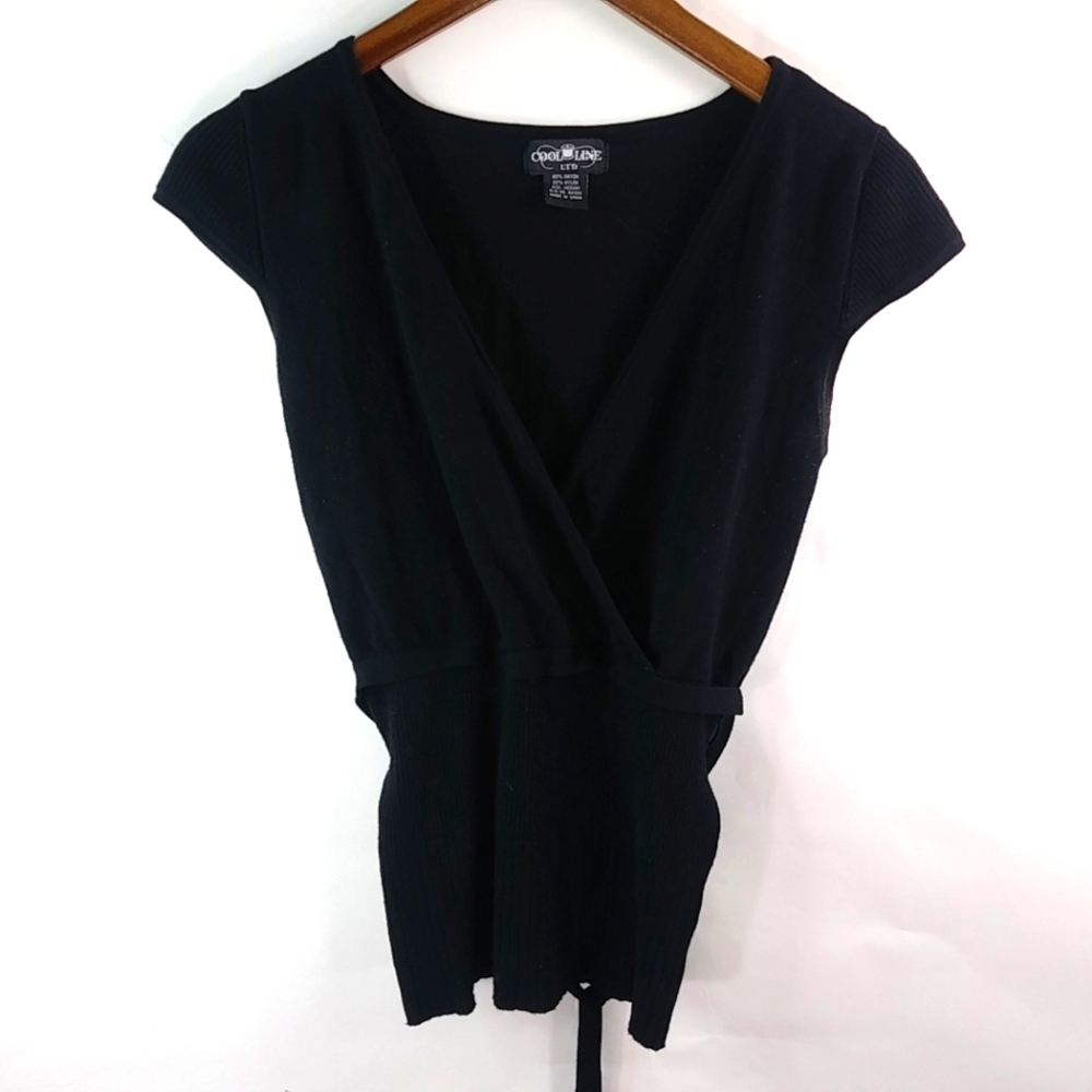 Cool Line M Black Belted Fine Knit Top